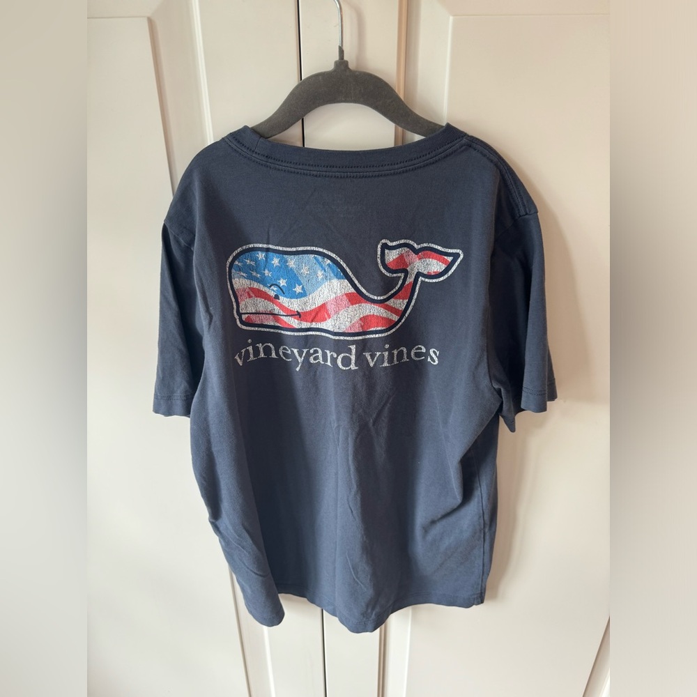 Vineyard Vines boys navy tee shirt American Flag size 7